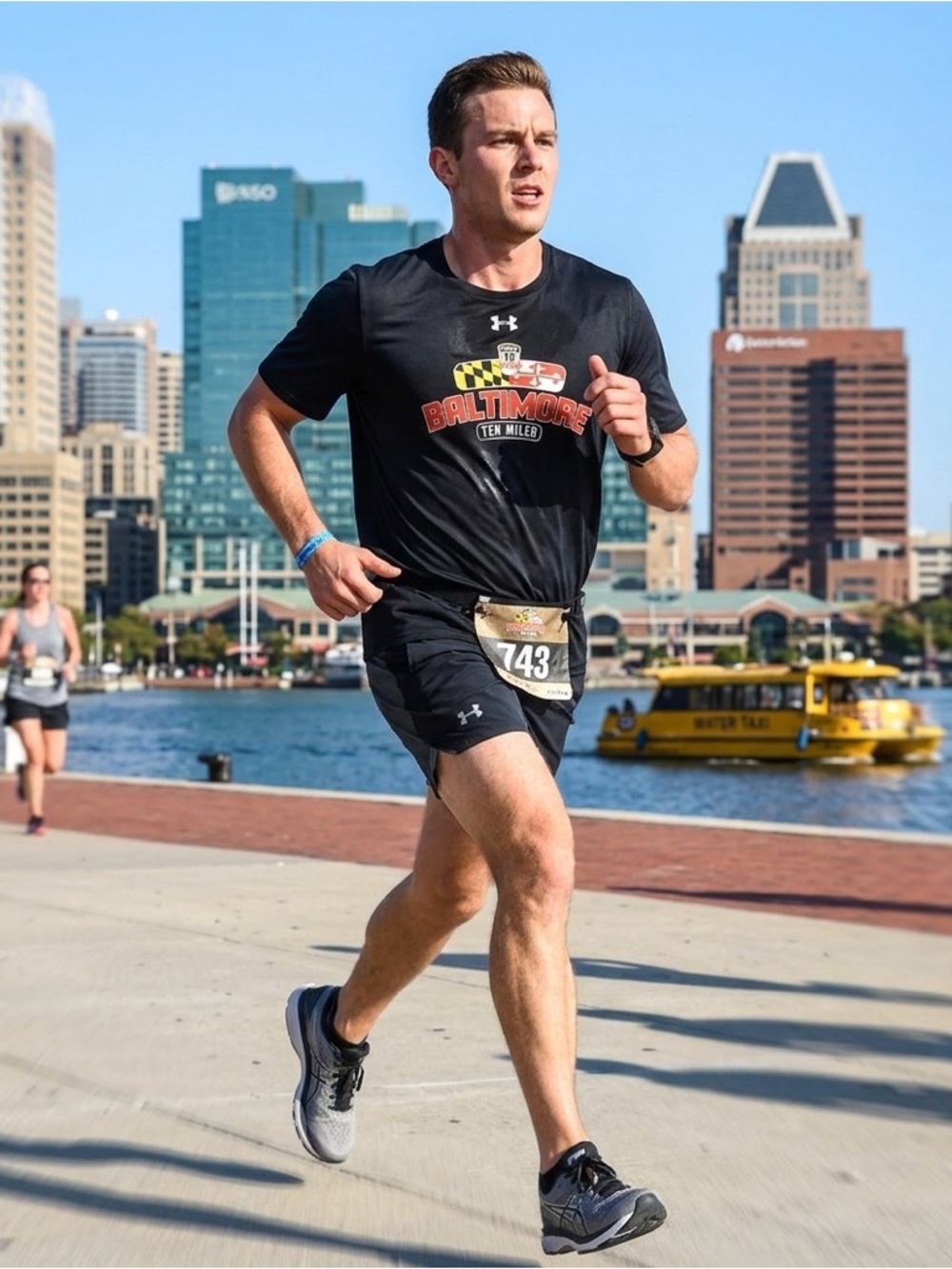 Under Armour Baltimore Ten Miler Black Maryland Flag Men’s Graphic Tee L